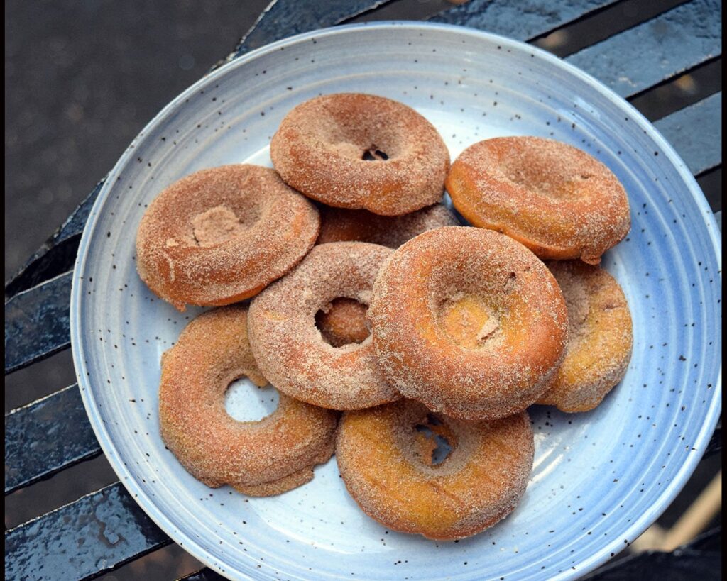 White spelt pumpkin oven bake donut