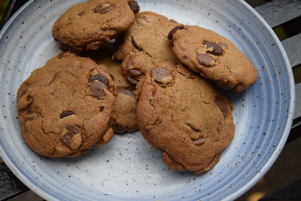 Organic Whole rye flour and chocolate cookies